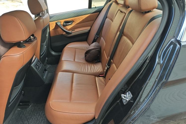 Used BMW 3 Series 2012 320i Luxury Edition Left Rear Seat