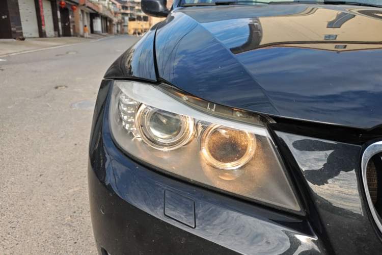 Used BMW 3 Series 2012 320i Luxury Edition Right Front Headlight