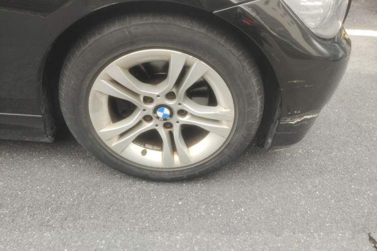 Used BMW 3 Series 2012 318i Leading Model Right Front Wheel Hub