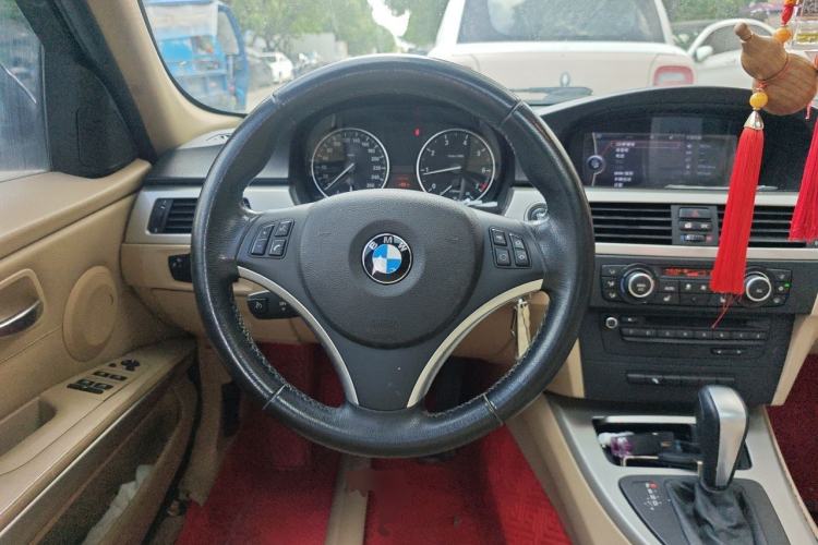 Used BMW 3 Series 2012 320i Luxury Edition Steering Wheel