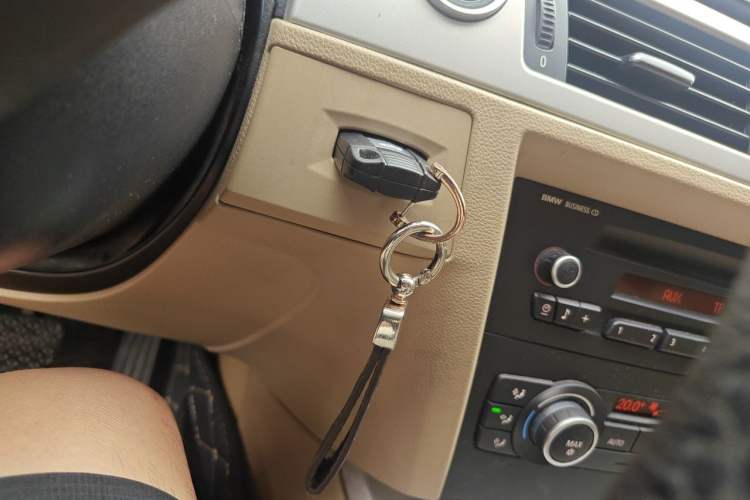 Used BMW 3 Series 2012 318i Leading Model Vehicle Key