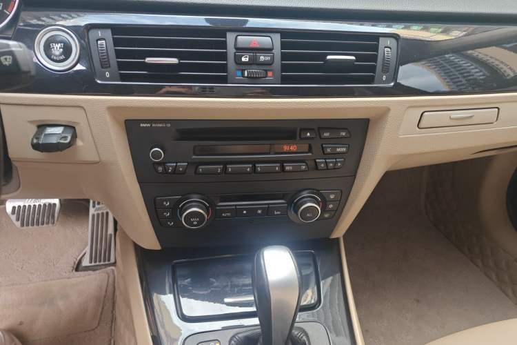 Used BMW 3 Series 2012 318i Leading Model Audio And AC Panel