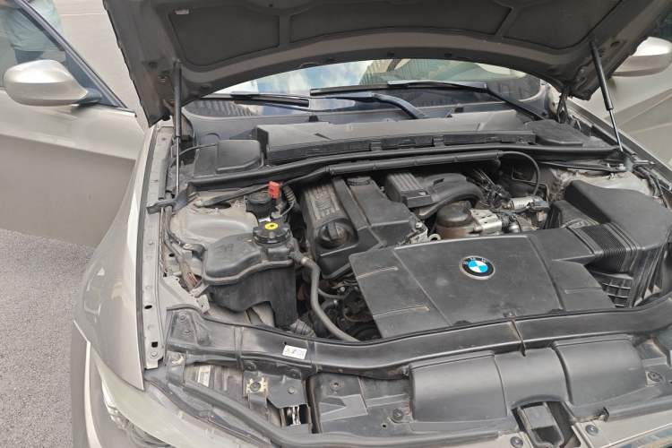 Used BMW 3 Series 2012 318i Leading Model Engine Bay Right