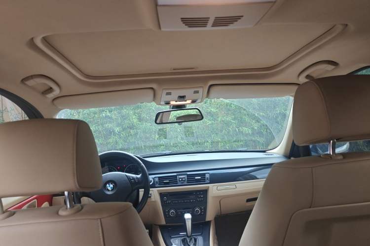 Used BMW 3 Series 2012 318i Leading Model Headliner