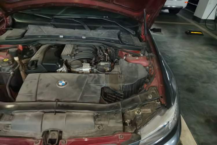 Used BMW 3 Series 2012 318i Leading Model Engine Bay Left