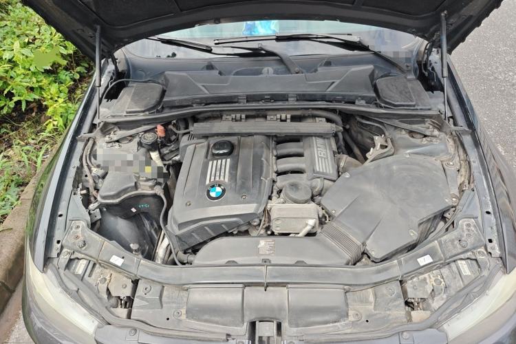 Used BMW 3 Series 2012 325i Luxury Edition Engine Bay