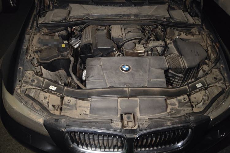Used BMW 3 Series 2012 320i Luxury Edition Engine Bay