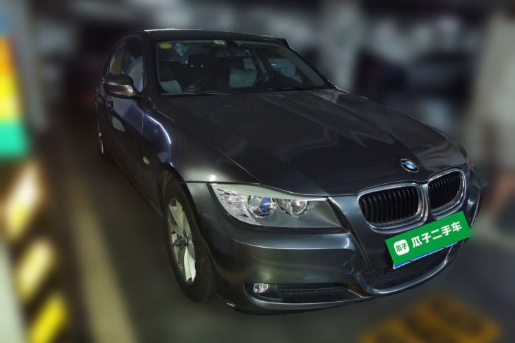 Used BMW 3 Series 2012 318i Leading Model Front Right 45 Deg