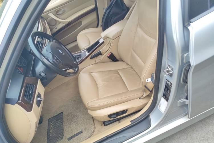 Used BMW 3 Series 2012 320i Sport Edition Left Front Seat