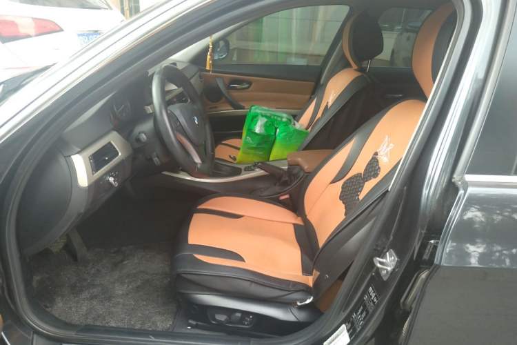 Used BMW 3 Series 2012 320i Luxury Edition Left Front Seat