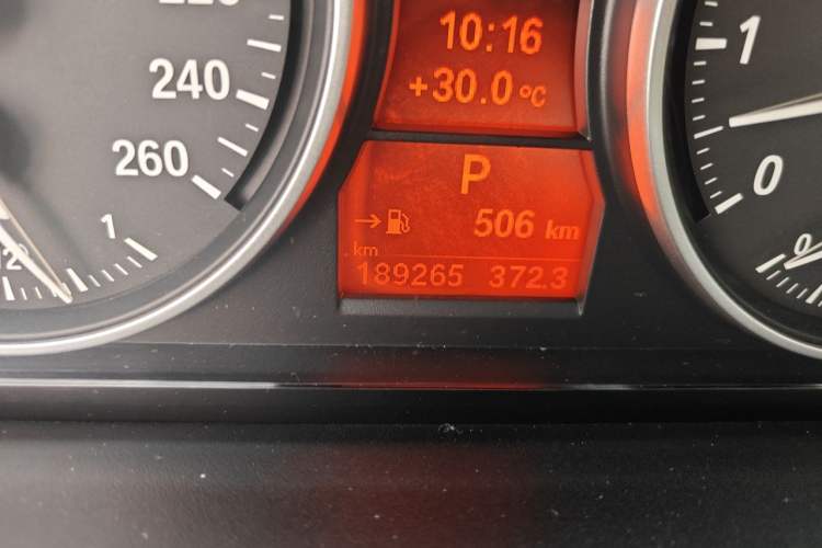 Used BMW 3 Series 2012 325i Luxury Edition Odometer Close Up