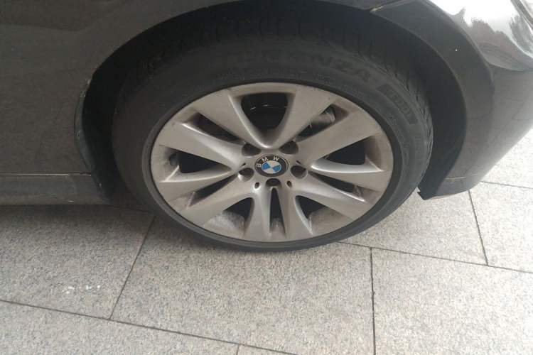 Used BMW 3 Series 2012 320i Luxury Edition Right Front Wheel Hub