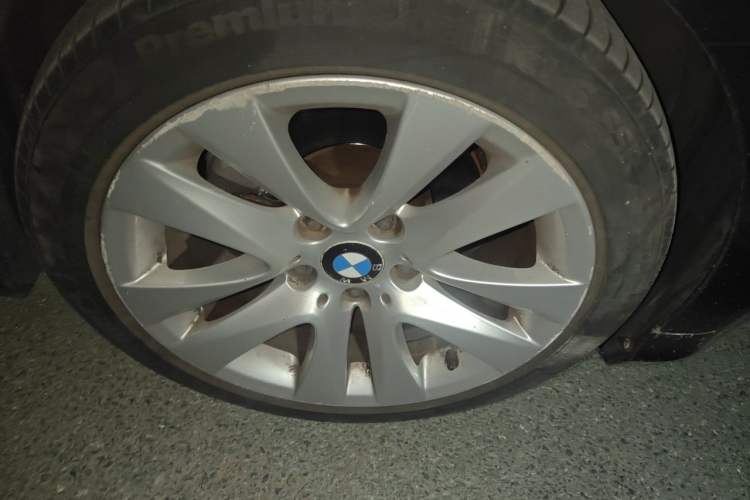 Used BMW 3 Series 2012 320i Luxury Edition Right Front Wheel Hub