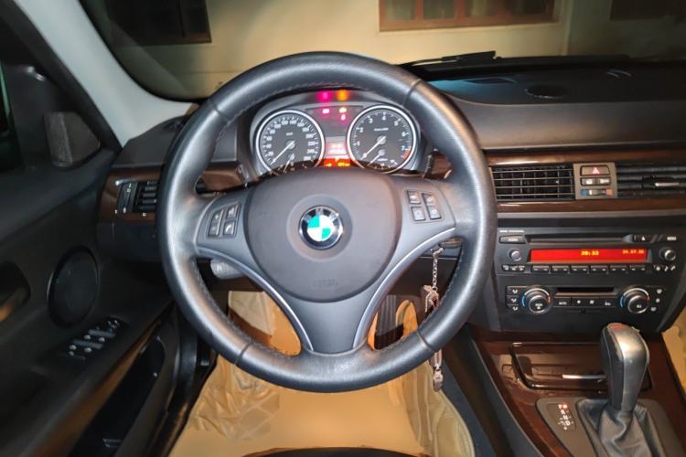 Used BMW 3 Series 2012 325i Sport Edition Steering Wheel