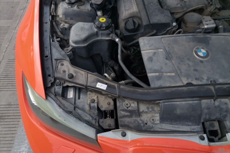 Used BMW 3 Series 2012 320i Luxury Edition Engine Bay Right