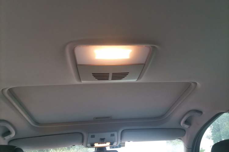 Used BMW 3 Series 2012 320i Luxury Edition Headliner