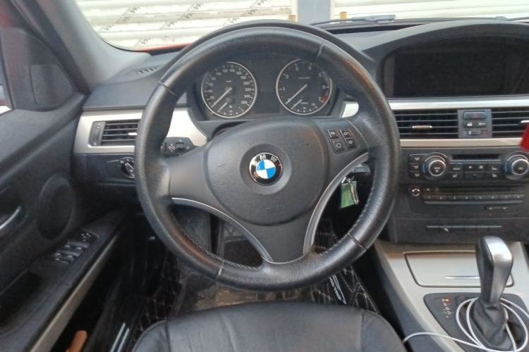 Used BMW 3 Series 2012 320i Luxury Edition Steering Wheel