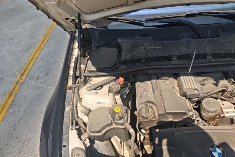 Used BMW 3 Series 2012 318i Leading Model Engine Bay Right