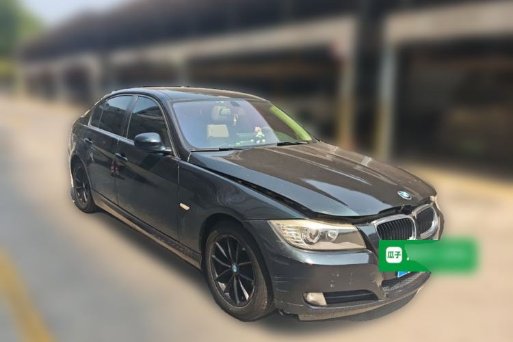 Used BMW 3 Series 2012 318i Leading Model Front Right 45 Deg