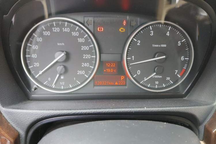 Used BMW 3 Series 2012 320i Sport Edition Instrument Cluster