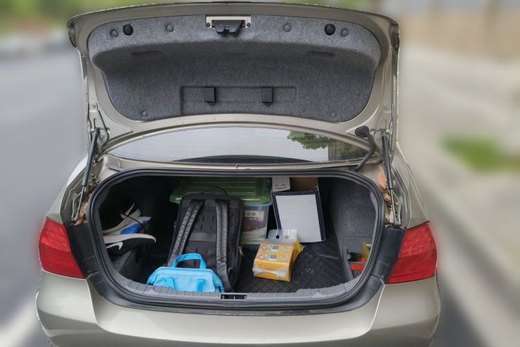 Used BMW 3 Series 2012 320i Sport Edition Trunk