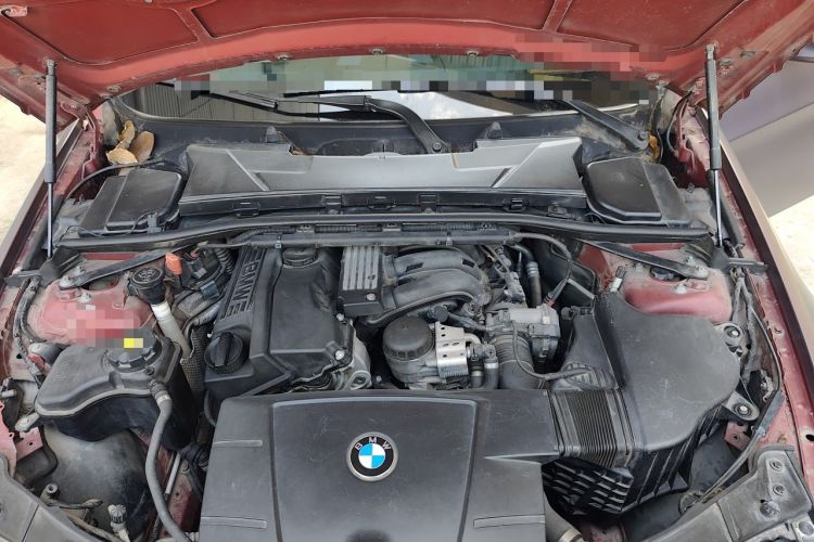 Used BMW 3 Series 2012 318i Leading Model Engine Bay