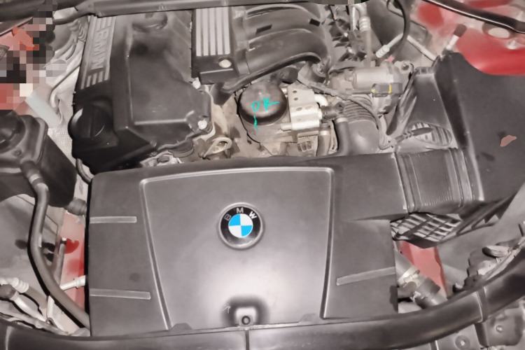 Used BMW 3 Series 2012 318i Leading Model Engine Bay