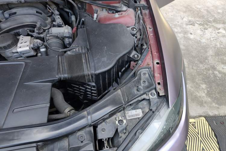 Used BMW 3 Series 2012 318i Leading Model Engine Bay Left