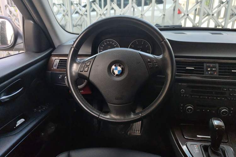 Used BMW 3 Series 2012 318i Leading Model Steering Wheel