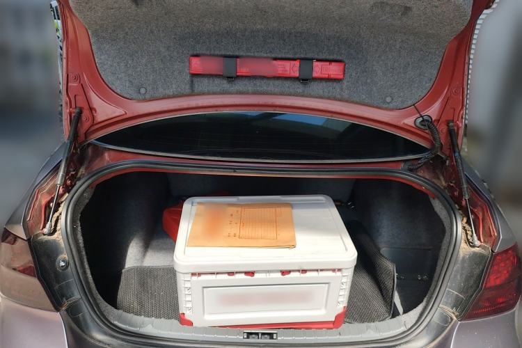Used BMW 3 Series 2012 318i Leading Model Trunk