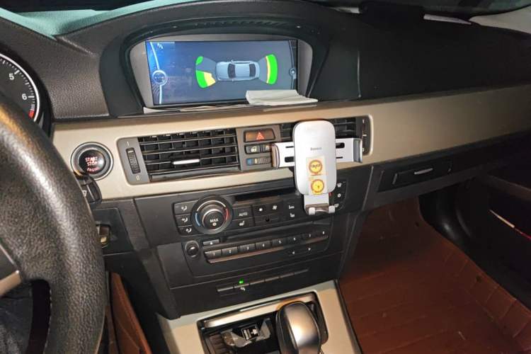 Used BMW 3 Series 2012 320i Luxury Edition Audio And AC Panel