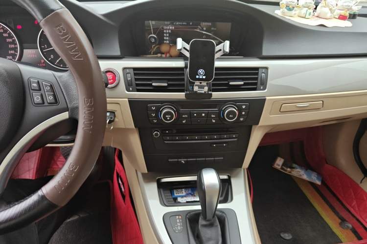 Used BMW 3 Series 2012 320i Luxury Edition Audio And AC Panel