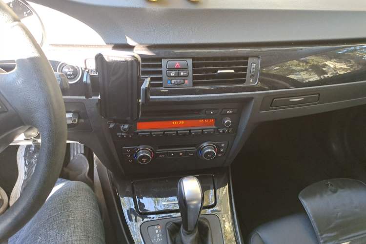 Used BMW 3 Series 2012 318i Leading Model Audio And AC Panel