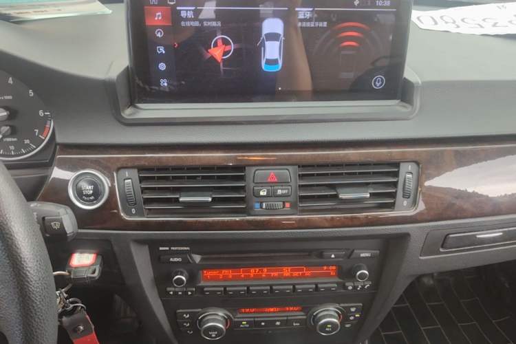 Used BMW 3 Series 2012 320i Sport Edition Audio And AC Panel