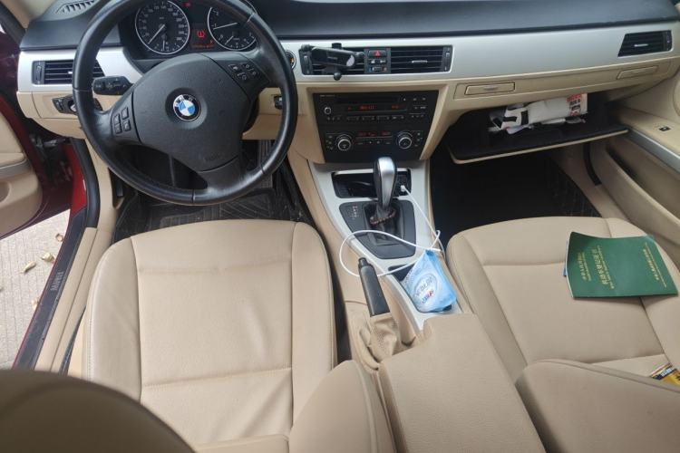 Used BMW 3 Series 2012 318i Leading Model Center Console
