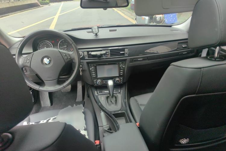 Used BMW 3 Series 2012 318i Leading Model Center Console