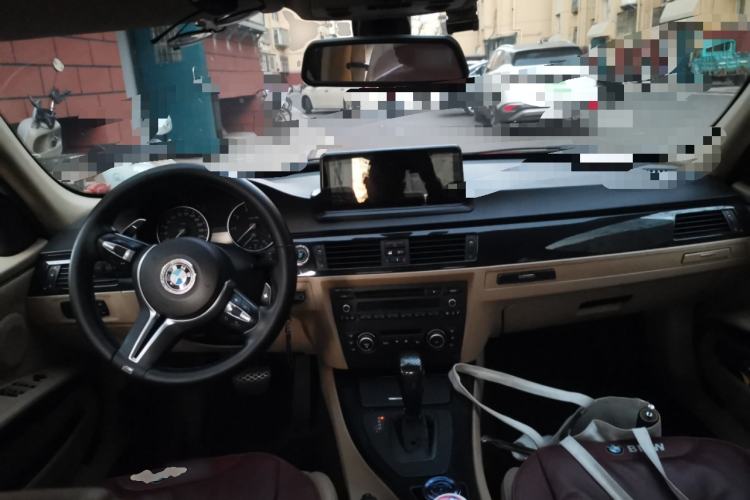 Used BMW 3 Series 2012 318i Leading Model Center Console