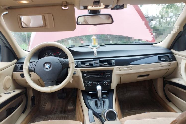 Used BMW 3 Series 2012 318i Leading Model Center Console