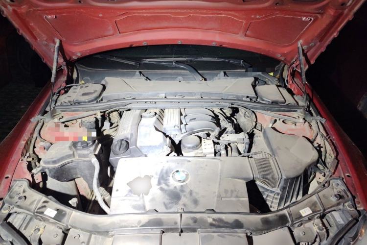 Used BMW 3 Series 2012 318i Leading Model Engine Bay