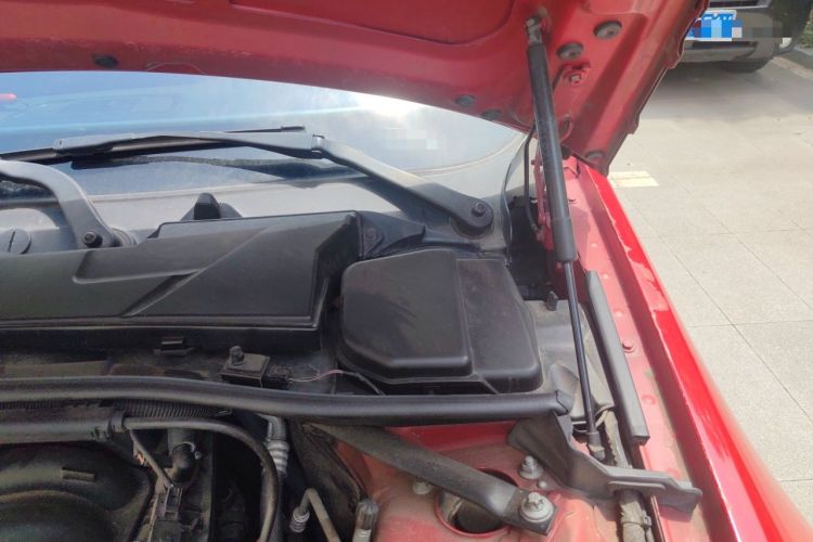 Used BMW 3 Series 2012 320i Sport Edition Engine Bay Left