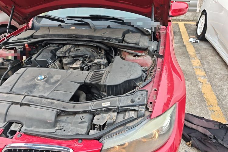 Used BMW 3 Series 2012 320i Sport Edition Engine Bay Left