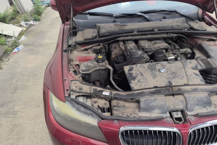 Used BMW 3 Series 2012 320i Luxury Edition Engine Bay Right