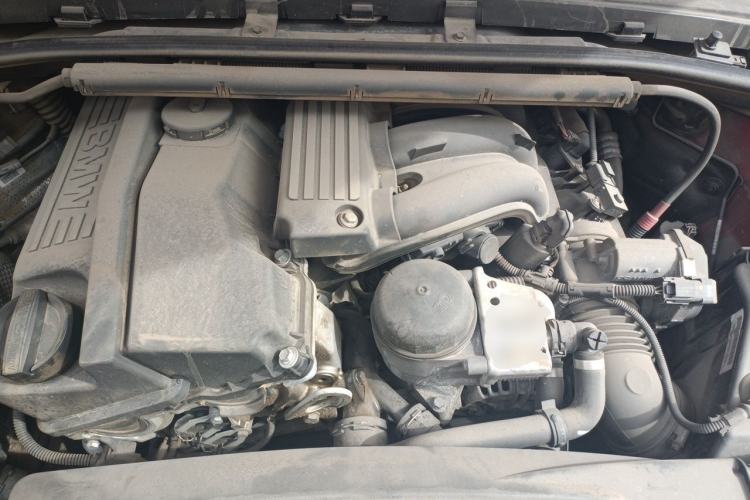Used BMW 3 Series 2012 320i Sport Edition Engine Bay