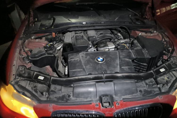 Used BMW 3 Series 2012 320i Luxury Edition Engine Bay