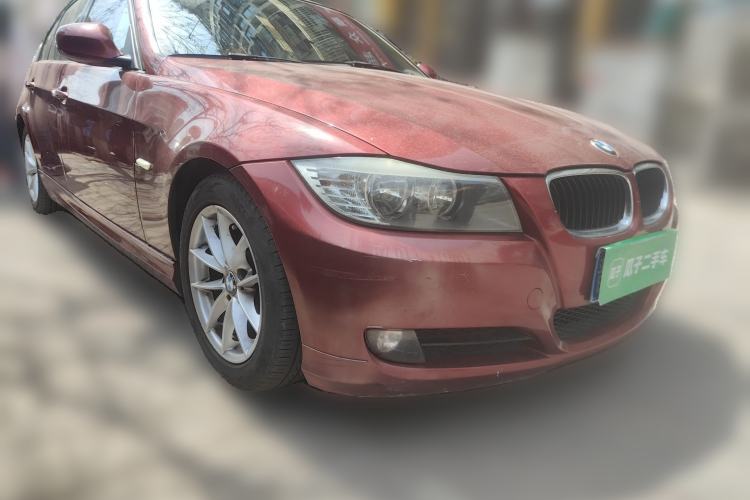 Used BMW 3 Series 2012 318i Leading Model Front Right 45 Deg