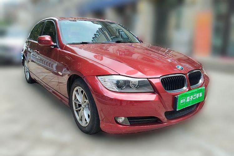 Used BMW 3 Series 2012 318i Leading Model Front Right 45 Deg