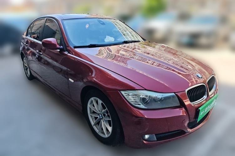 Used BMW 3 Series 2012 318i Leading Model Front Right 45 Deg