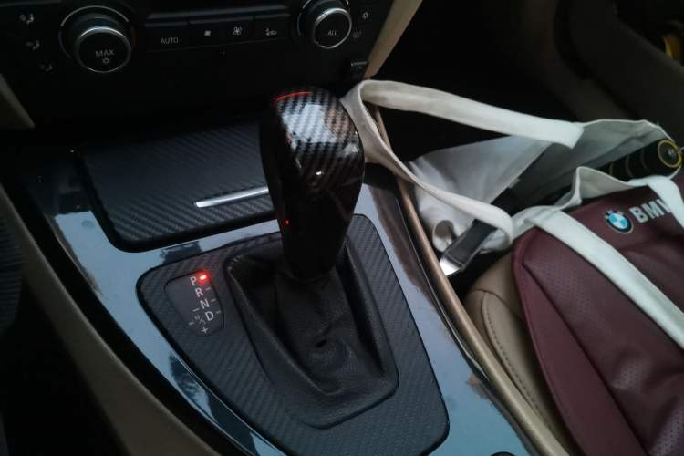 Used BMW 3 Series 2012 318i Leading Model Gear Lever