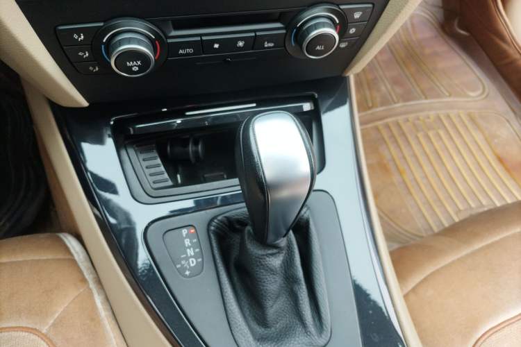 Used BMW 3 Series 2012 318i Leading Model Gear Lever