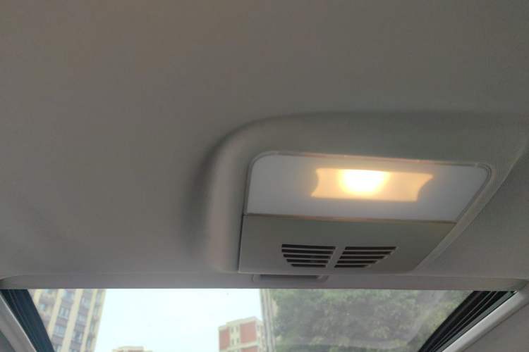 Used BMW 3 Series 2012 318i Leading Model Headliner